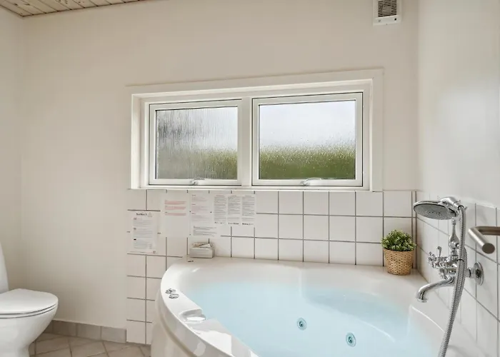 Holiday home 4 Bedroom Lovely In *