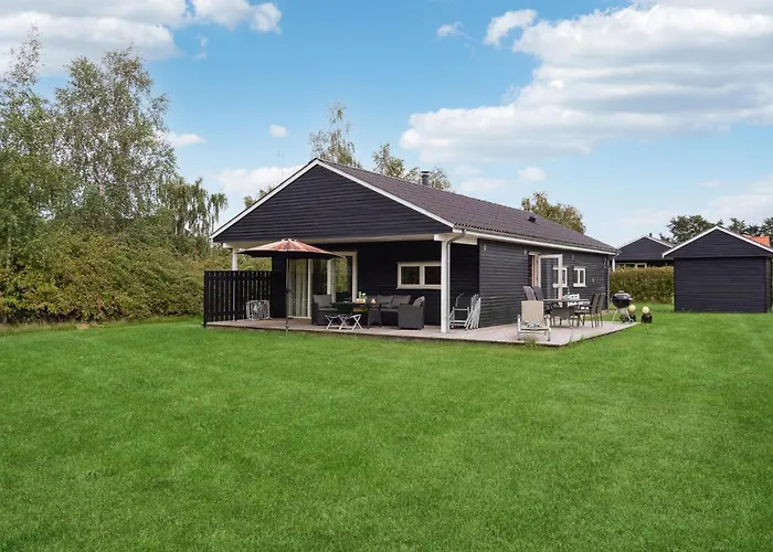 4 Bedroom Lovely In *