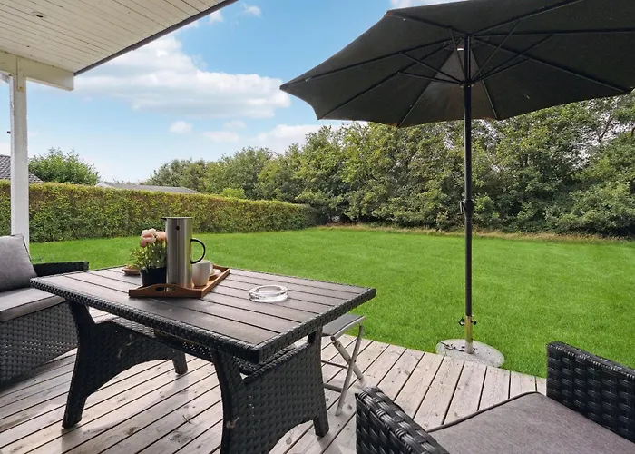 4 Bedroom Lovely In * Humble