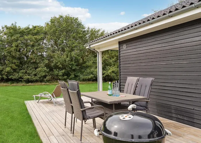 Holiday home 4 Bedroom Lovely In *