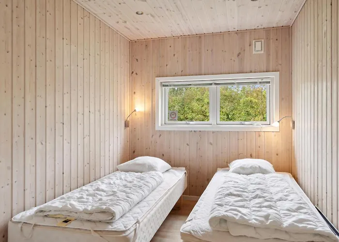 4 Bedroom Lovely In *